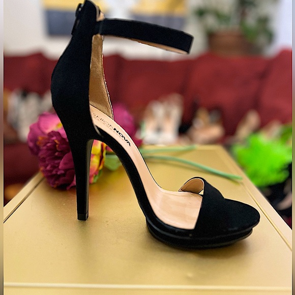 Fashion Nova TNT Black Stiletto Platform Sandal - Picture 12 of 14